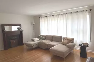 556 N Barton Ave, Evanston, IL 60202 - Photo 5