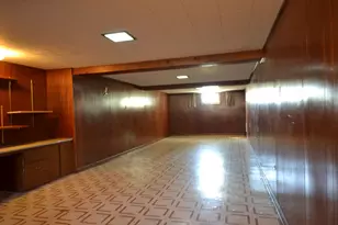 2900 W 101st Pl, Evergreen Park, IL 60805 - Photo 13