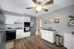 330 N Illinois Ave, Glenwood, IL 60425 - Photo 9