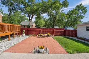 18101 Wildwood Ave, Lansing, IL 60438 - Photo 25