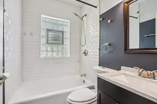 18101 Wildwood Ave, Lansing, IL 60438 - Photo 7