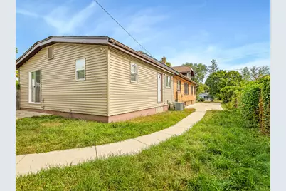 422 N Rockford Avenue, Rockford, IL 61107 - Photo 5