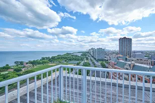 3900 N Lake Shore Dr, Chicago, IL 60613 - Photo 21