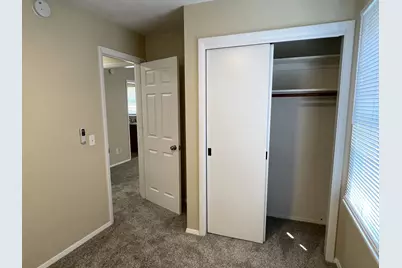 501 University Avenue, Bloomington, IL 61701 - Photo 7