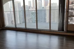 300 N State St, Chicago, IL 60654 - Photo 7