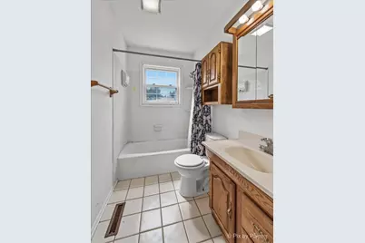 5011 Sandburg Drive, McHenry, IL 60050 - Photo 11