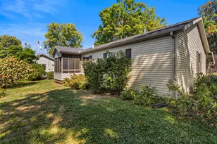 204 E Sherman St, Saint John, IL 61873 - Photo 27