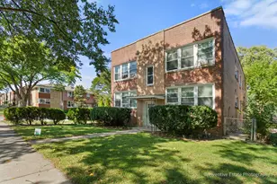 4856 Hull St, Skokie, IL 60077 - Photo 3
