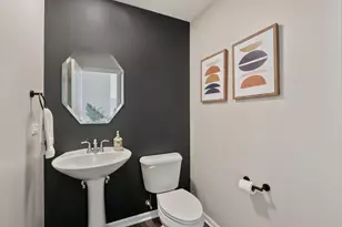 2732 Fieldcrest Dr, Mundelein, IL 60060 - Photo 13