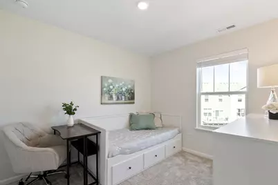 2732 Fieldcrest Drive, Mundelein, IL 60060 - Photo 19