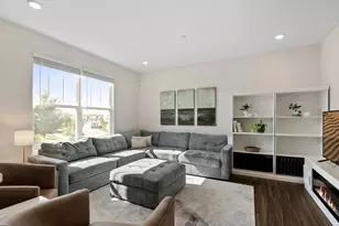 2732 Fieldcrest Dr, Mundelein, IL 60060 - Photo 3