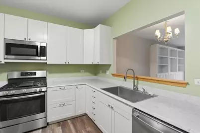 2346 Ashbrook Lane, Grayslake, IL 60030 - Photo 5