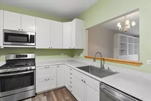 2346 Ashbrook Ln, Grayslake, IL 60030 - Photo 5