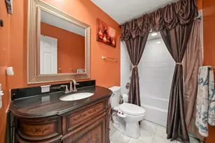 2571 Essex Dr, Northbrook, IL 60062 - Photo 39