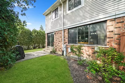 2571 Essex Drive, Northbrook, IL 60062 - Photo 17