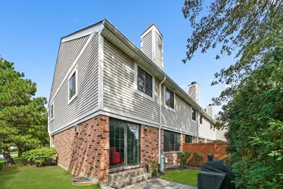 2571 Essex Drive, Northbrook, IL 60062 - Photo 15