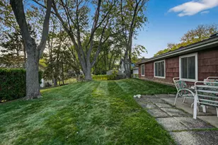 1355 Blair Ln, Hoffman Estates, IL 60169 - Photo 23