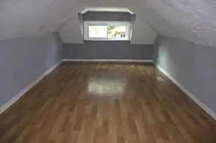 8207 S Marquette Ave, Chicago, IL 60617 - Photo 19