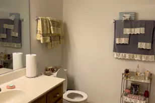 131 E 163rd St, South Holland, IL 60473 - Photo 17