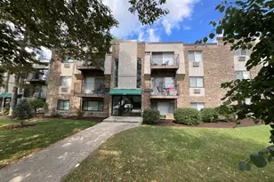 1477 Winslowe Dr, Palatine, IL 60074 - Photo 1