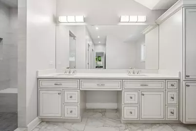 4900 Morse Avenue, Skokie, IL 60077 - Photo 35