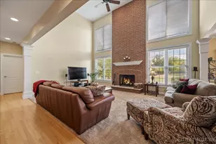 7N919 Cloverfield Rd, Saint Charles, IL 60175 - Photo 13