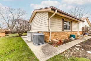 231 Fern Dr, Elk Grove Village, IL 60007 - Photo 29