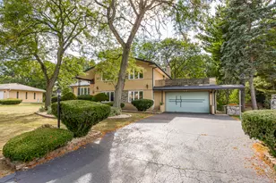 11716 Center Dr, Lemont, IL 60439 - Photo 3