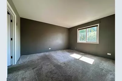 [Address not provided], Carol Stream, IL 60188 - Photo 9