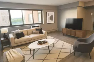 7337 S South Shore Dr, Chicago, IL 60649 - Photo 5