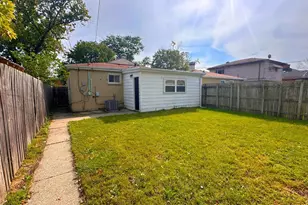 2036 S 15th Ave, Broadview, IL 60155 - Photo 15