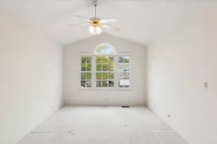 388 E Tall Oaks Ln, Itasca, IL 60143 - Photo 17