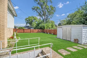 615 Cordial Dr, Des Plaines, IL 60018 - Photo 33