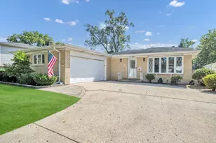 615 Cordial Dr, Des Plaines, IL 60018 - Photo 1