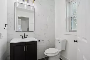 7000 S Eberhart Ave, Chicago, IL 60637 - Photo 9