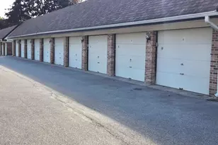 1117 S Old Wilke Rd, Arlington Heights, IL 60005 - Photo 7