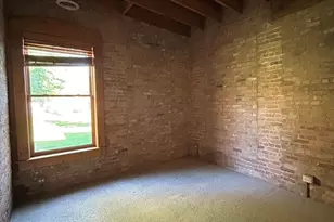 266 Hutchins Ct, Woodstock, IL 60098 - Photo 7