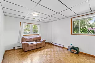 1607 Chevy Chase Dr, Champaign, IL 61821 - Photo 15