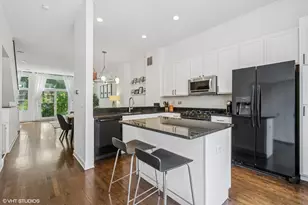 1066 W Fry St, Chicago, IL 60642 - Photo 11