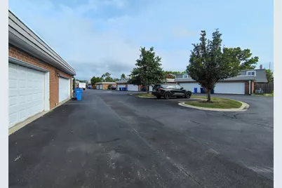 1490 Avignon Court, Highland Park, IL 60035 - Photo 29