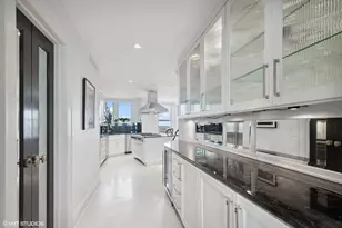 3800 N Lake Shore Dr, Chicago, IL 60613 - Photo 13