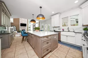 35080 N Oak Knoll Cir, Gurnee, IL 60031 - Photo 15