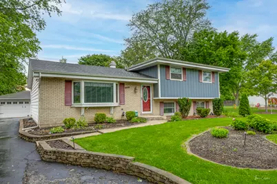 5S300 Tuthill Road, Naperville, IL 60563 - Photo 1