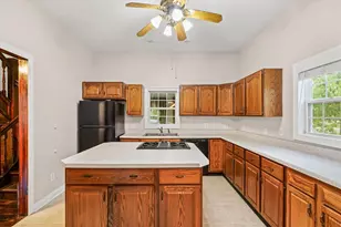 322 N Guthrie St, Gibson City, IL 60936 - Photo 11