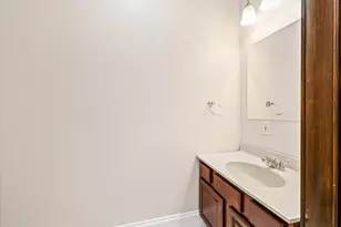 322 N Guthrie St, Gibson City, IL 60936 - Photo 25