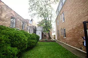 2807 S Hamlin Ave, Chicago, IL 60623 - Photo 3