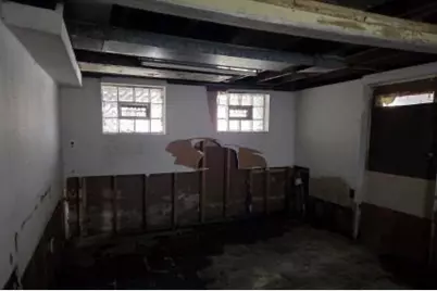 719 Greenbay Avenue, Calumet City, IL 60409 - Photo 9