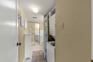 500 Redondo Dr, Downers Grove, IL 60516 - Photo 13