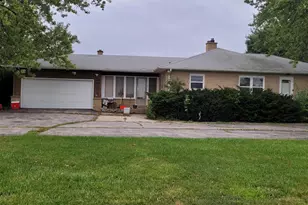 1405 Lewis Ave, Winthrop Harbor, IL 60096 - Photo 1