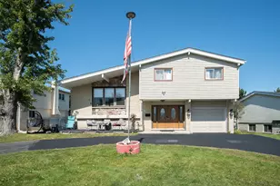 9909 N Huber Ln, Niles, IL 60714 - Photo 1